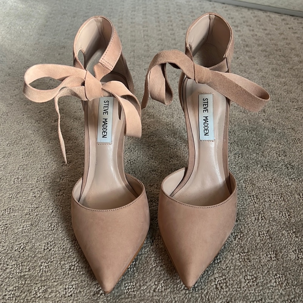 Steve Madden pumps
